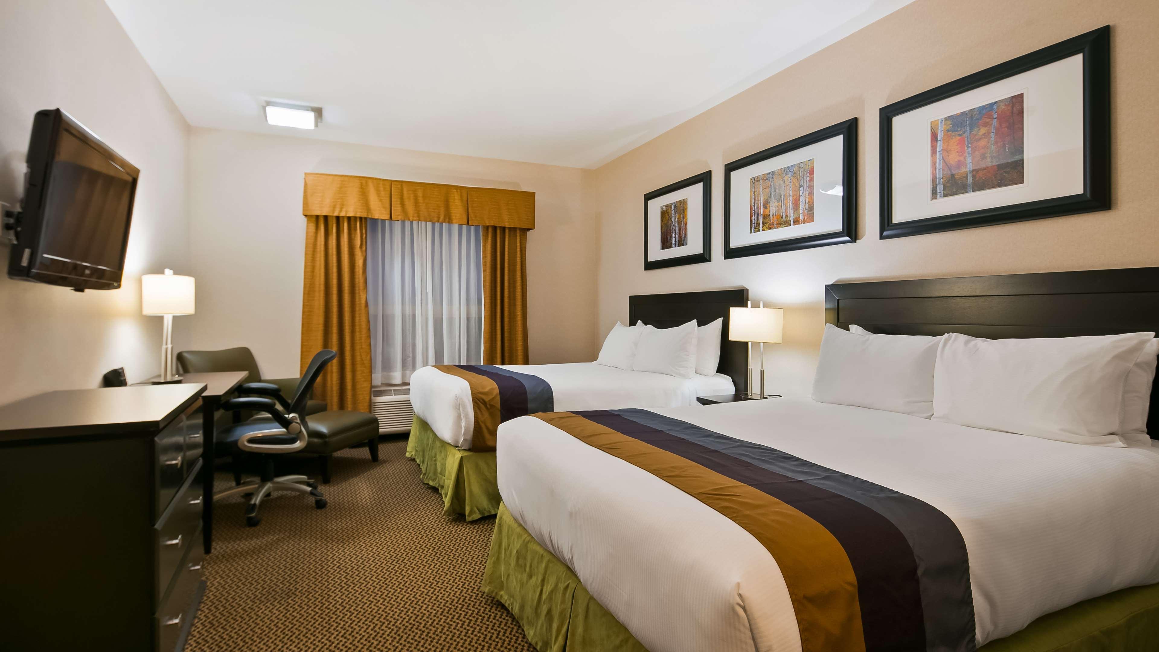 Best Western Wainwright Inn & Suites Ngoại thất bức ảnh