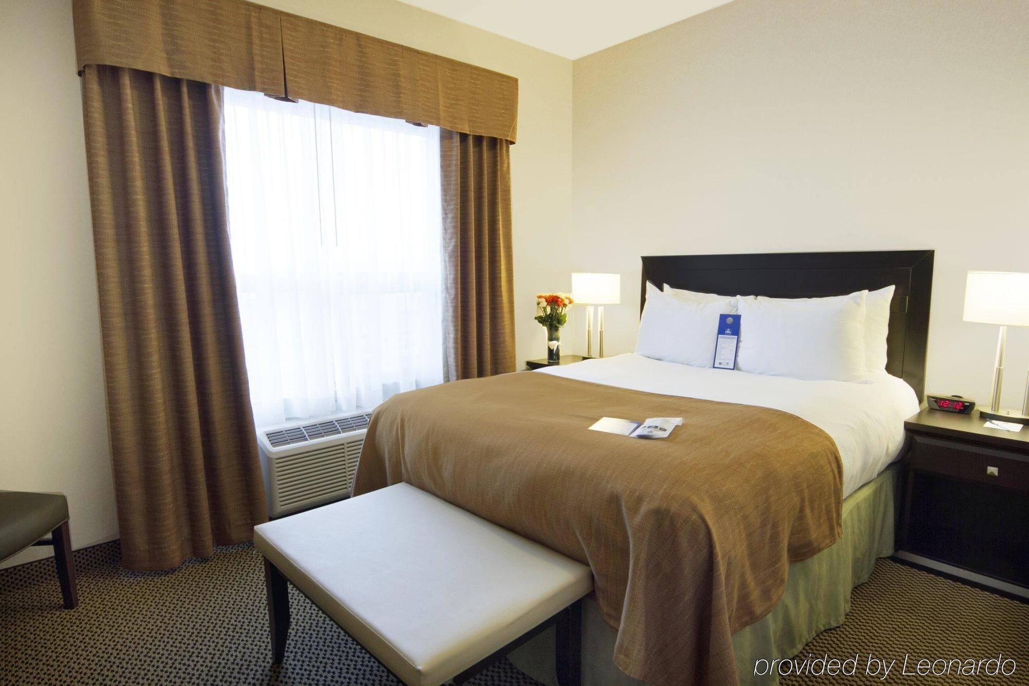 Best Western Wainwright Inn & Suites Phòng bức ảnh