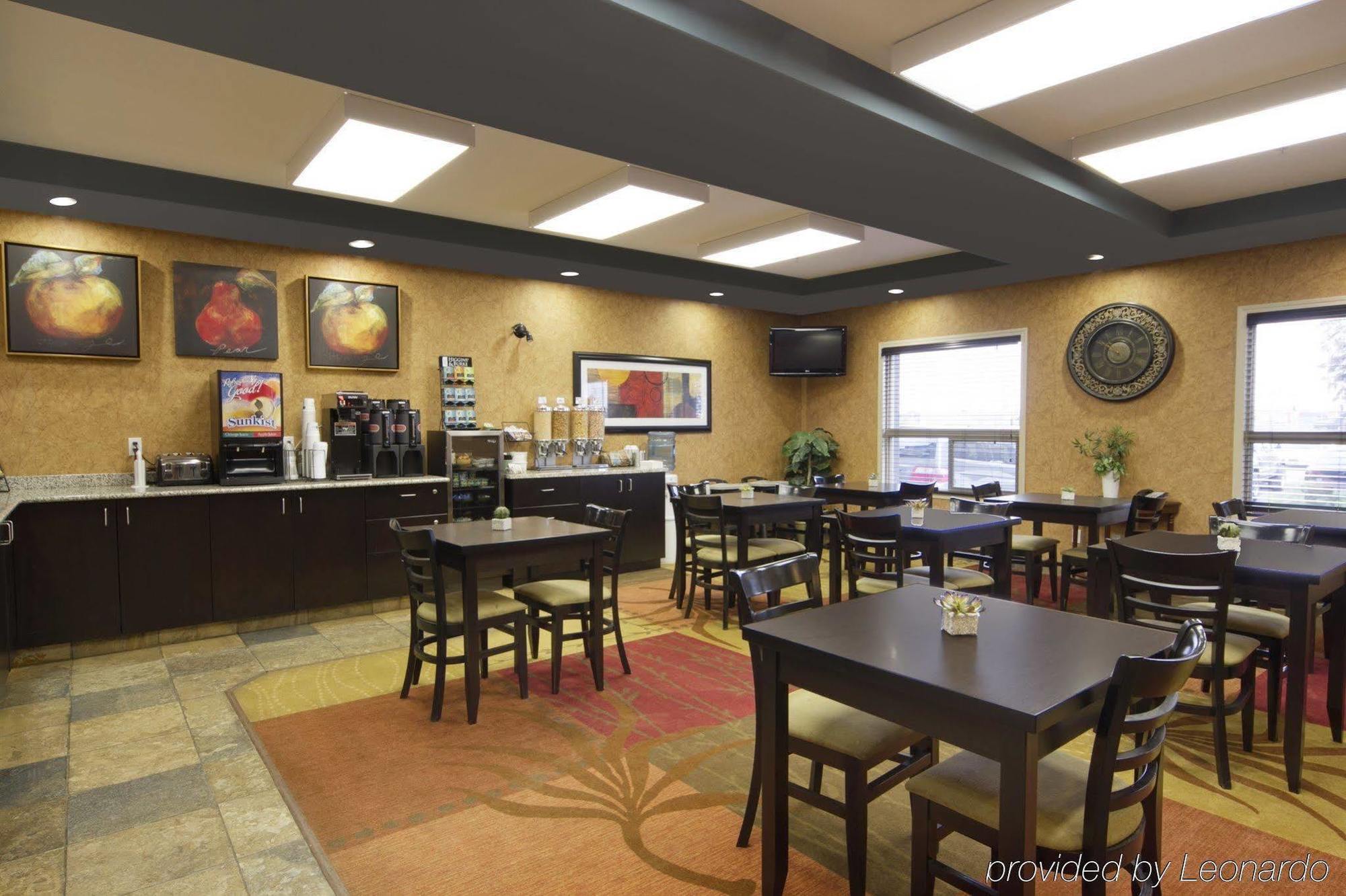 Best Western Wainwright Inn & Suites Ngoại thất bức ảnh